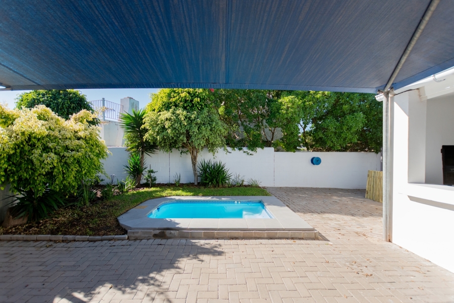 4 Bedroom Property for Sale in Mykonos Western Cape